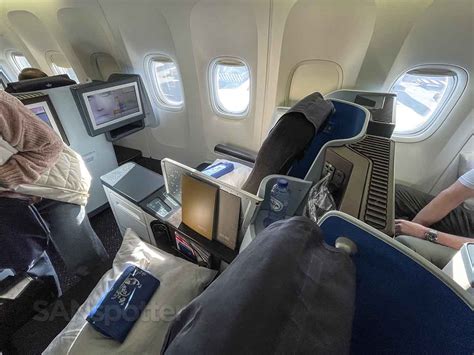 klm 777-200 business class row 6|Review: KLM B777 Business Class (Cape Town to Amsterdam).